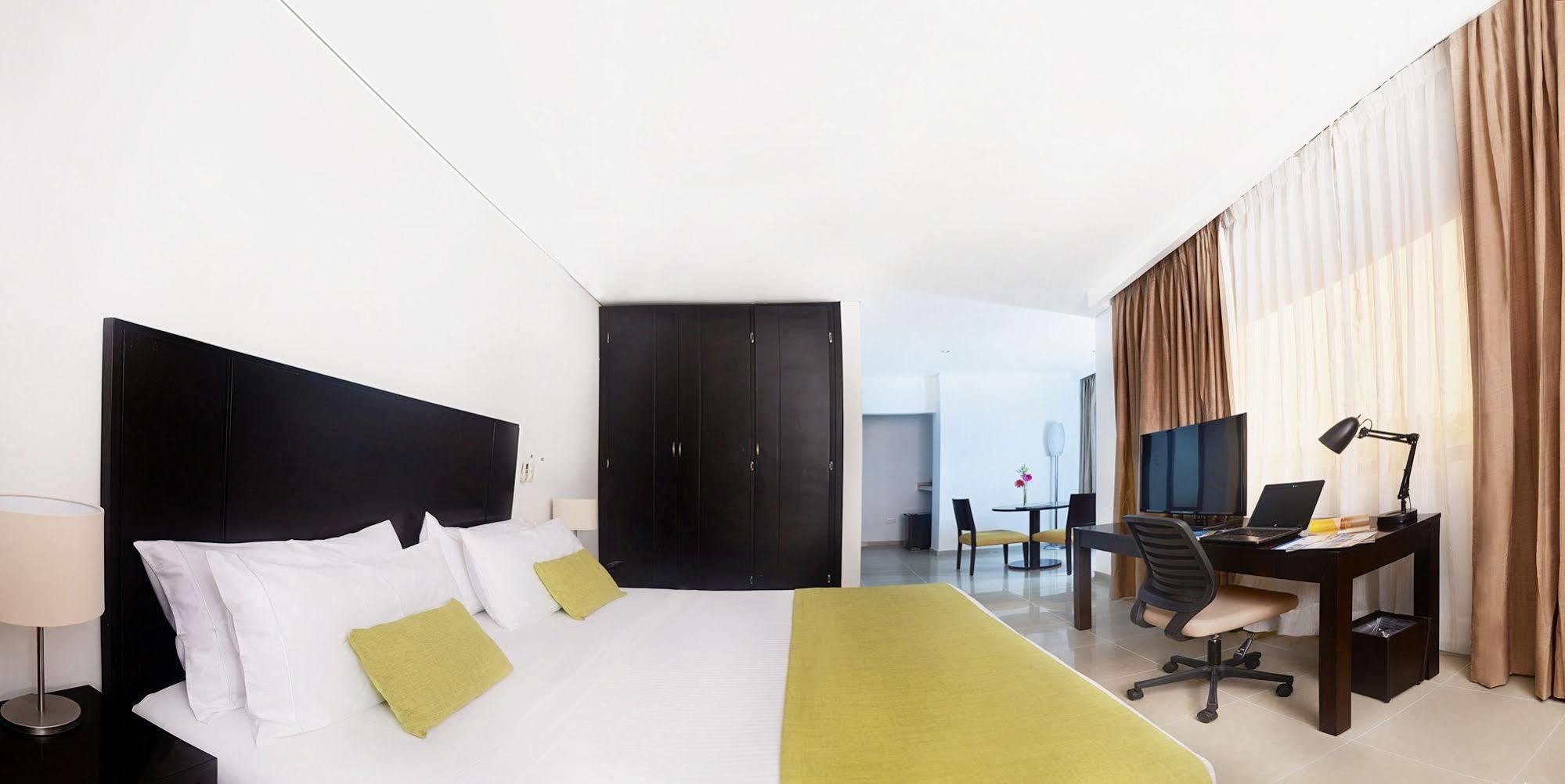 Hotel Millenium Barrancabermeja Buitenkant foto