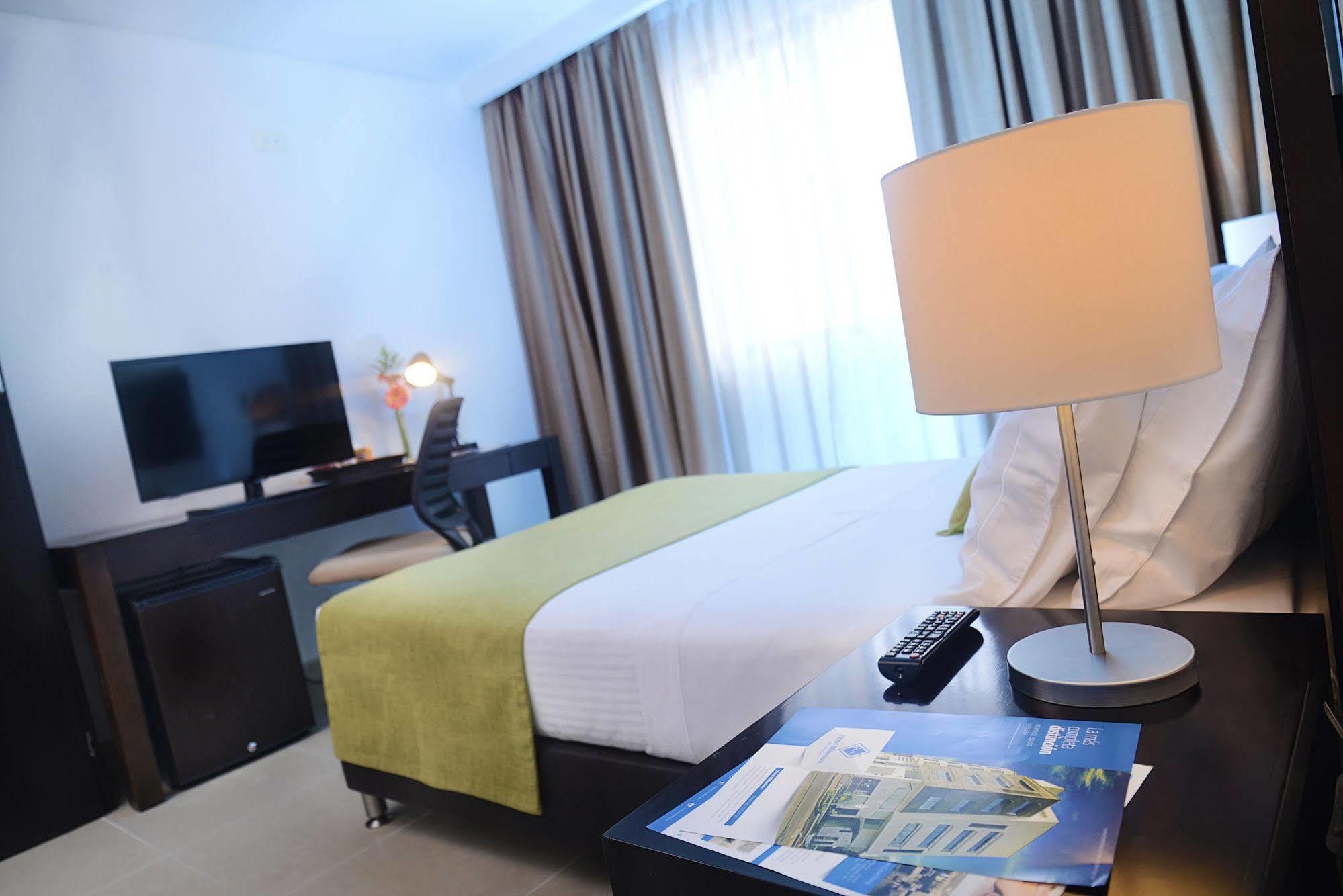 Hotel Millenium Barrancabermeja Buitenkant foto